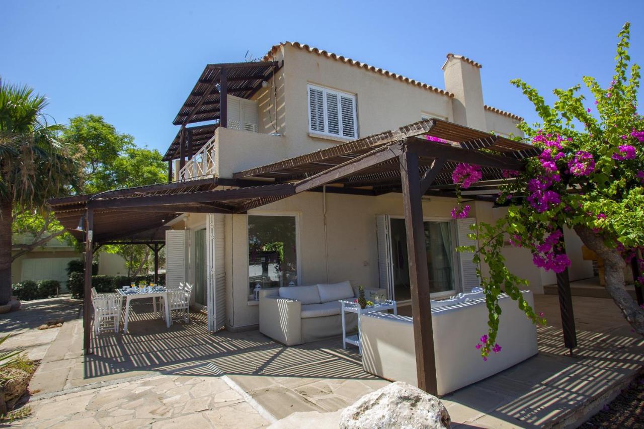 Napa Beachfront Villa Айя-Напа Экстерьер фото